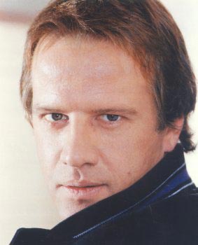 Christopher Lambert Photo (  )    /  - 7